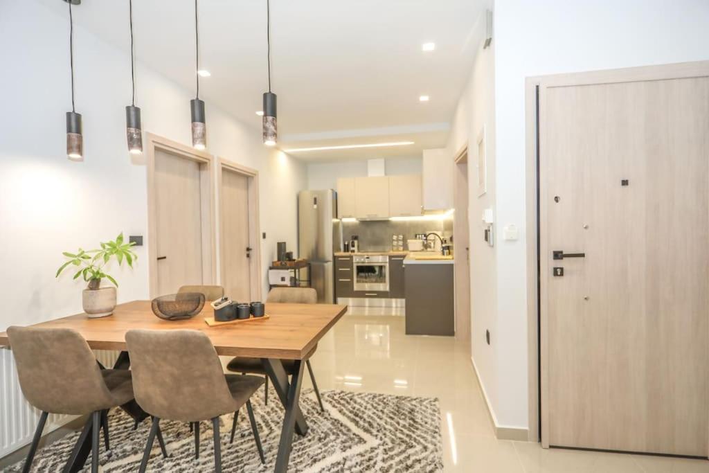 Apartment Modern And Luxury